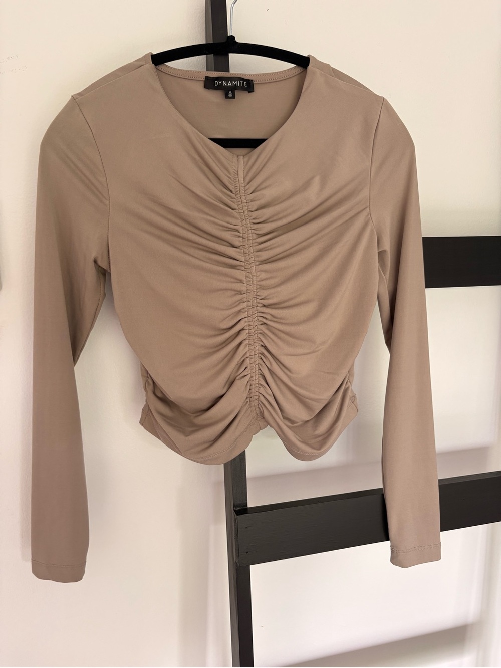 Dynamite Beige Taupe Ruched Long Sleeve Top